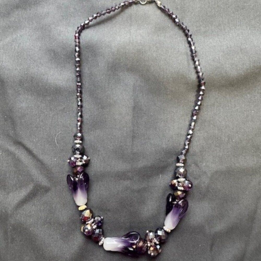 Vintage Purple / White Crystal Cluster Art Glass Flower Bead Necklace 18"